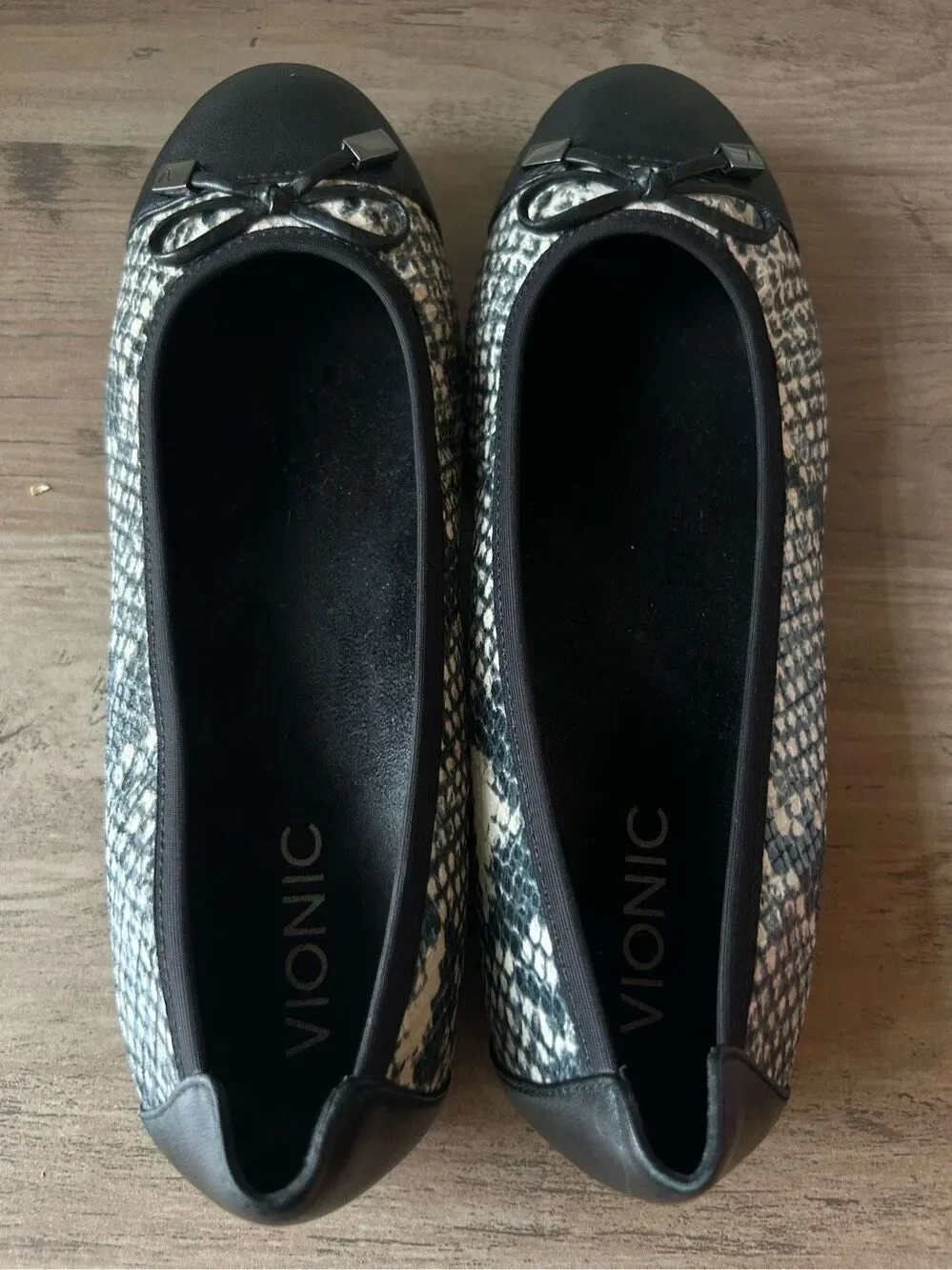 Vionic Women's Sz 7.5 Ballet Flats Minna Boa Snake Print work career comfy EUC